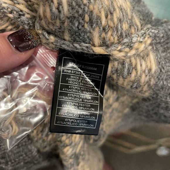 BB Dakota Fair Isle Sweater cardigan NWT - Picture 9 of 9